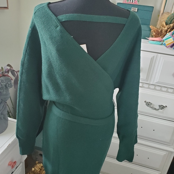 NWT Cherfly Sweater Dress - Picture 2 of 4